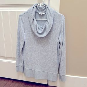 Nine West lightweight cowl neck sweater size small - Light blue